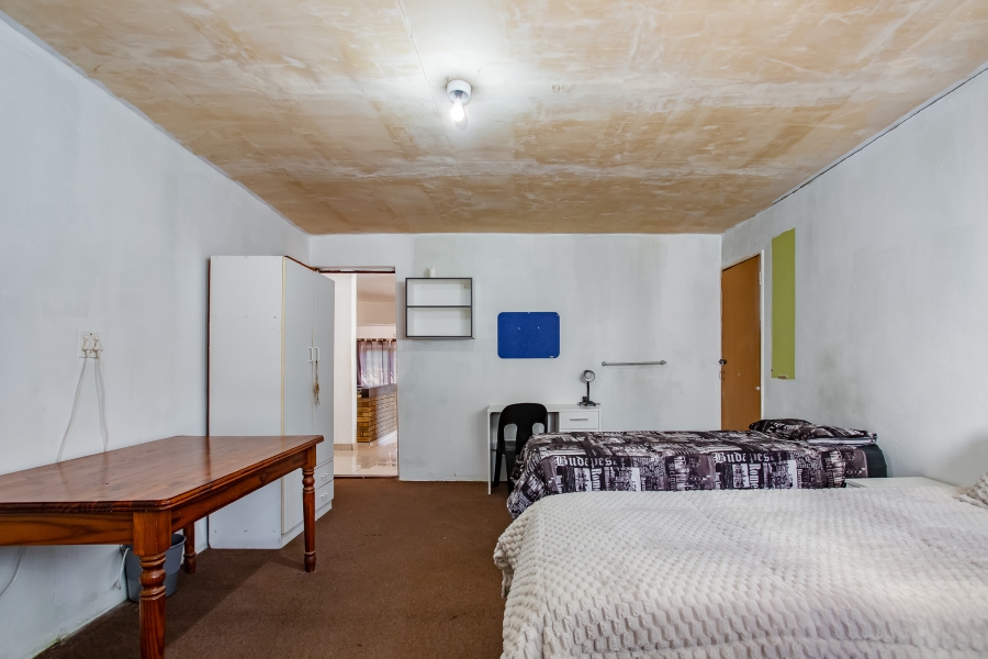 7 Bedroom Property for Sale in Wellington Central Western Cape